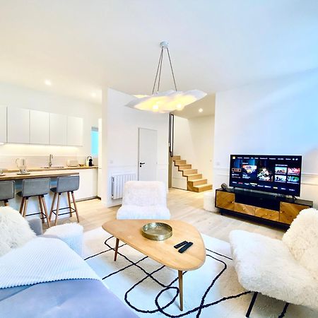 Velvet - Best Keys - Maison Duplex Elegante - Plein Centre Ville - Deco Minimaliste & Cosy - Literie Haut De Gamme - 2 Chambres Separees - Lit Queen Size & 1 Canape Convertible - Smart Tv - Wifi Fibre - Check-In Autonome Sens Luaran gambar